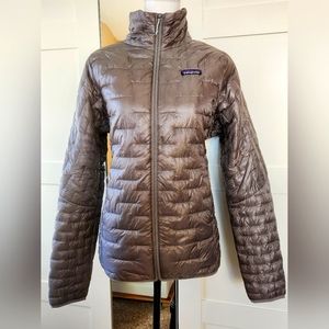 Like New Condition Women’s Patagonia Nano Puff Jacket (Large)